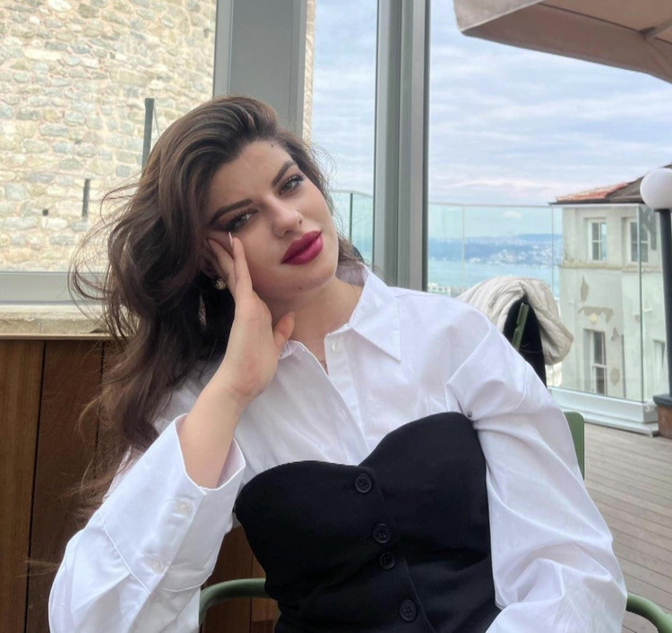 İstanbul'da korkunç cinayet: Genç hemşire Ayşe Tokyaz valiz içinde ölü bulundu - Resim : 1