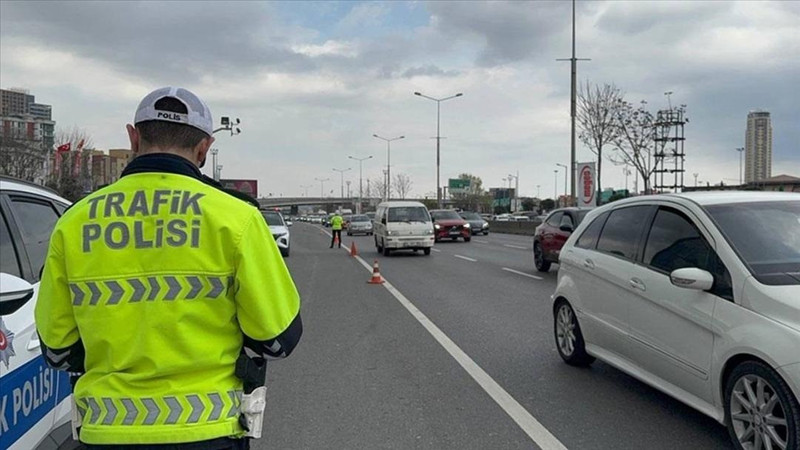 Bayram trafiği için 3 kritik önlem: Kısıtlama, radar, gizli yolcu... - Resim : 2
