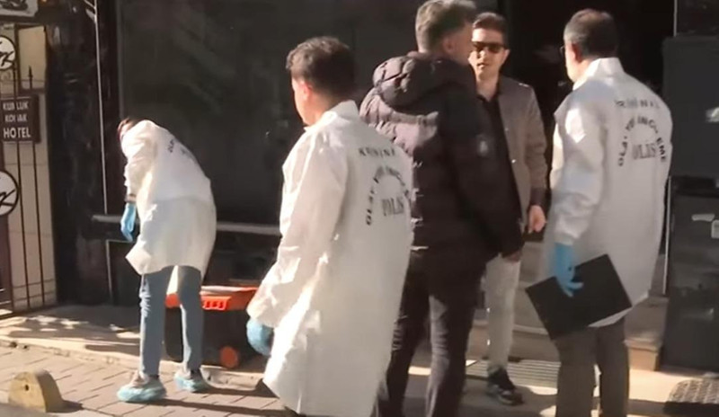 İstanbul’da Böcek ailesinin şüpheli ölümü: Aynı otelden 2 turist daha hastaneye kaldırıldı - Resim : 1