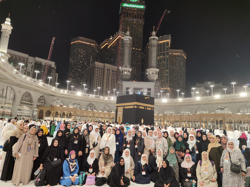 Umre vaadi skandala dönüştü! Listeyi akrabaları, yakınlarıyla doldurdu! - Resim : 1