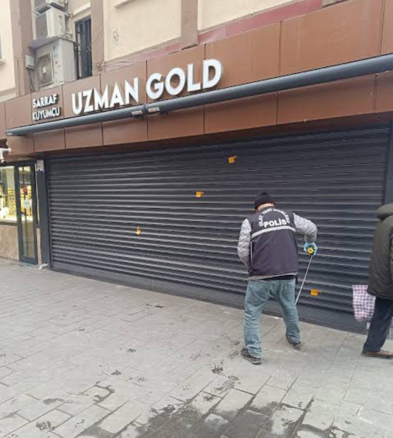 Bahis baronunun d&uuml;kkanına yedi kurşun! Paralar burada aklanıyordu - Resim : 4