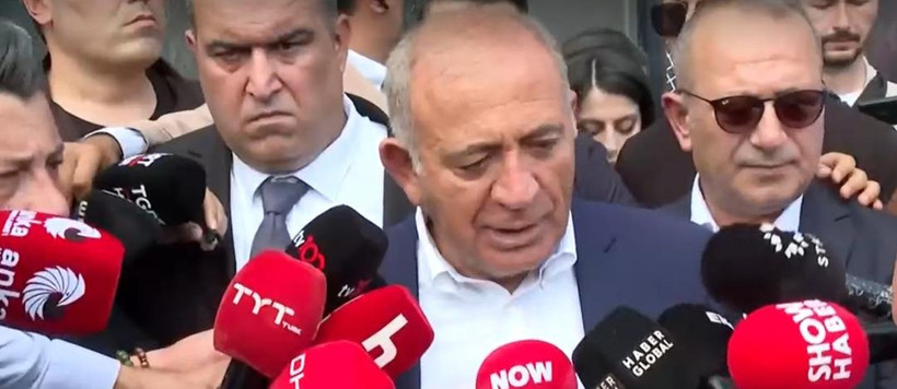 CHP İstanbul İl Başkanlığı'nda gergin anlar! Gürsel Tekin polis eşliğinde binaya girdi - Resim : 8