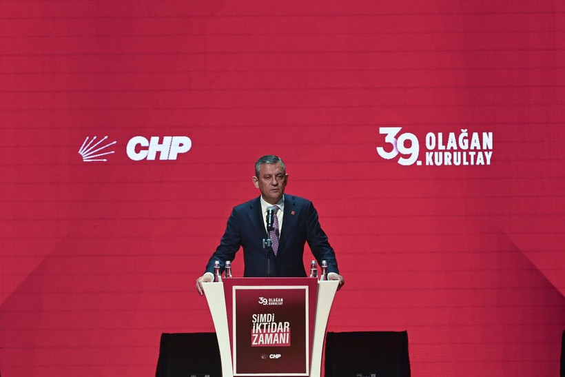 CHP 39. Kurultay’da Özel’den Kılıçdaroğlu’na yanıt: "Müesses Nizama işbirlikçi olanlara..." - Resim : 2