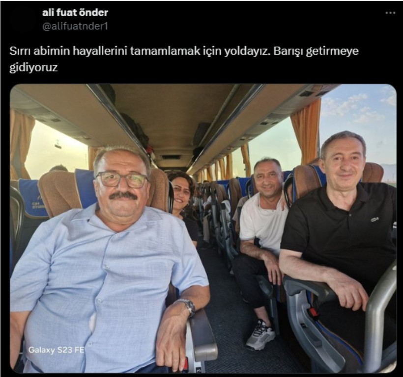 PKK’nın silah bırakma törenine gazetecilerden yoğun ilgi - Resim : 7