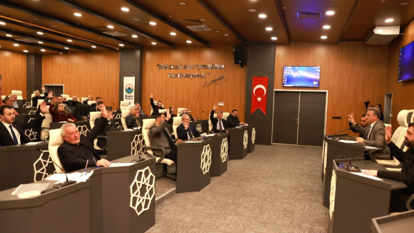 6 Meclis üyesi AK Parti'den istifa etti!