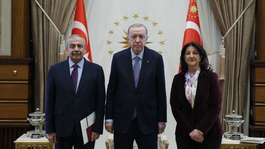 Erdoğan, DEM Parti heyetiyle bir araya geldi Erdoğan, DEM Parti heyetiyle bir araya geldi