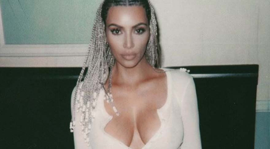 Kim Kardashian'dan şaşırtıcı itiraf: 'İlkinde uyuşturucu etkisi altındaydım' - Sayfa 26