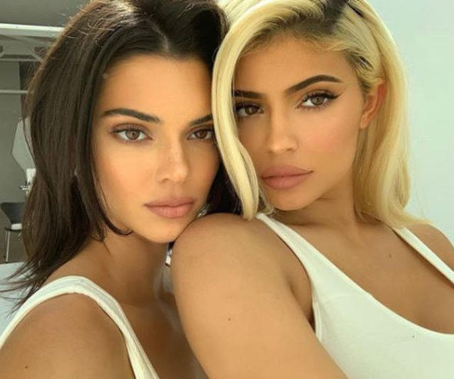 Kylie Jenner'in yılbaşı pozu beğeni rekoru kırdı! - Sayfa 1