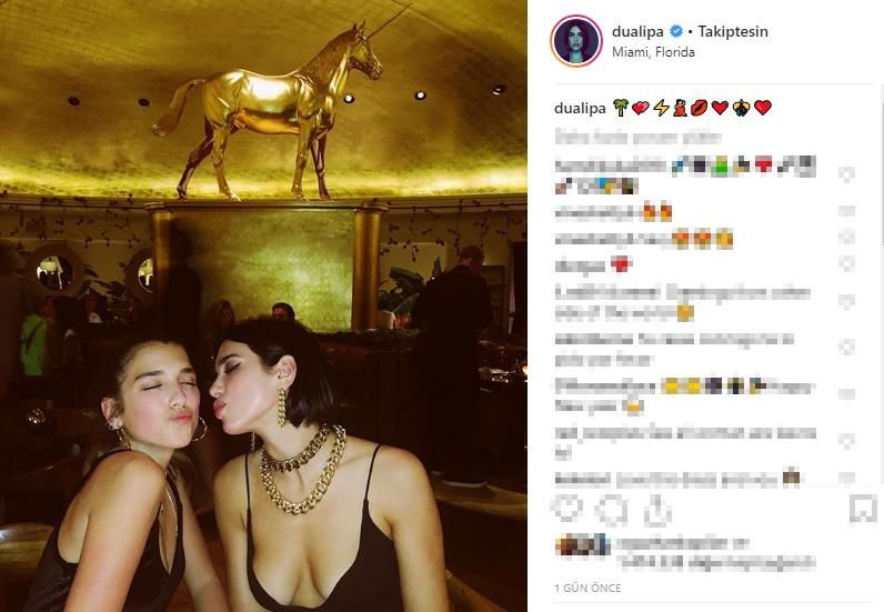 Dua Lipa sarı bikinisiyle plajın gözdesi! - Sayfa 6