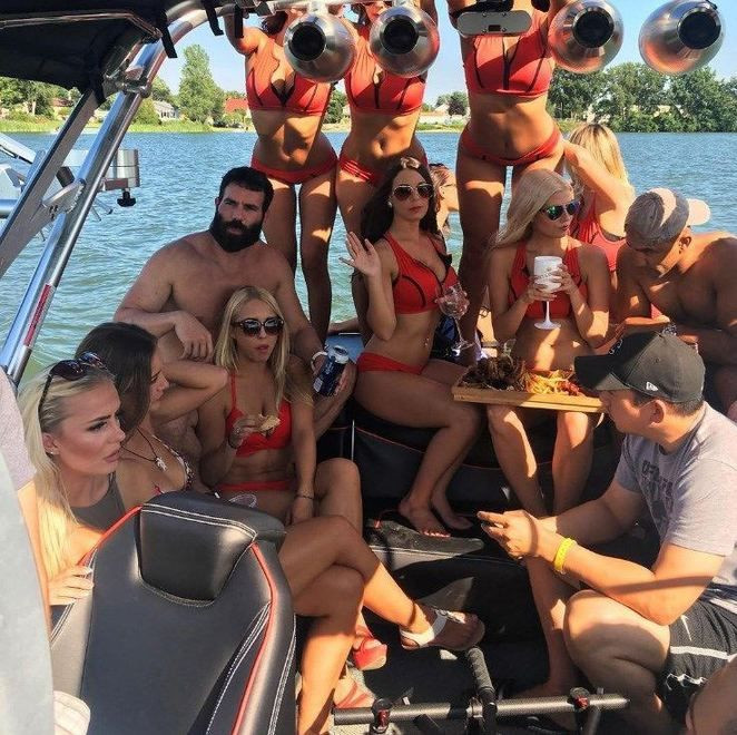 Dan Bilzerian'dan İzmitli Ömer'e büyük jest! 1 milyon dolar istemişti... - Sayfa 9