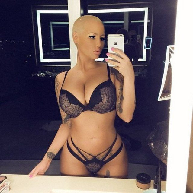 Amber Rose yine sınırları zorladı! - Sayfa 12