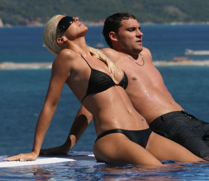 Tosic ve Jelena Karleusa birbirlerini aldatıyormuş! - Sayfa 2