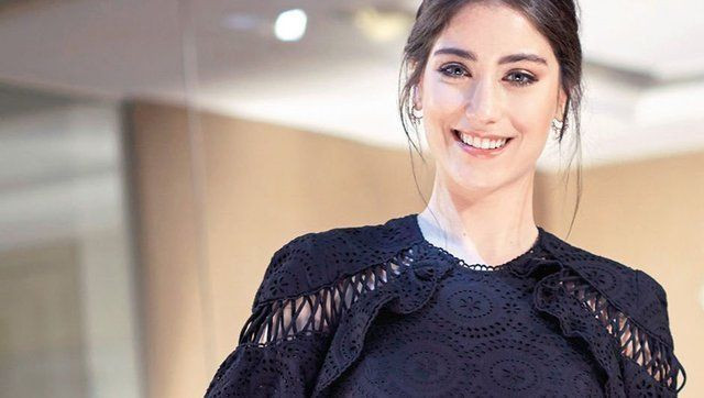 Hazal Kaya kınayı yaktı, dostları yalnız bırakmadı! - Sayfa 8