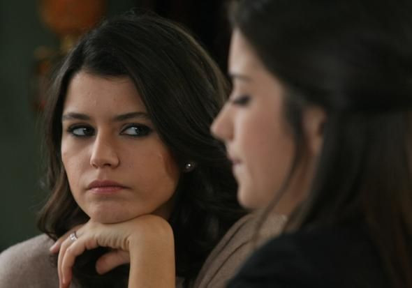 Beren Saat, Hazal Kaya'nın düğününe neden katılmadı? - Sayfa 5