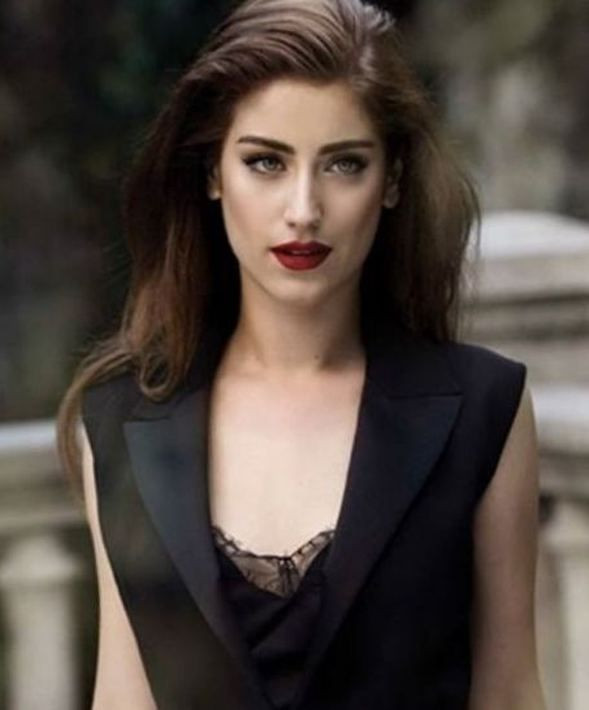 Hazal Kaya Hollywood dünyasına ilk adımını attı - Sayfa 17