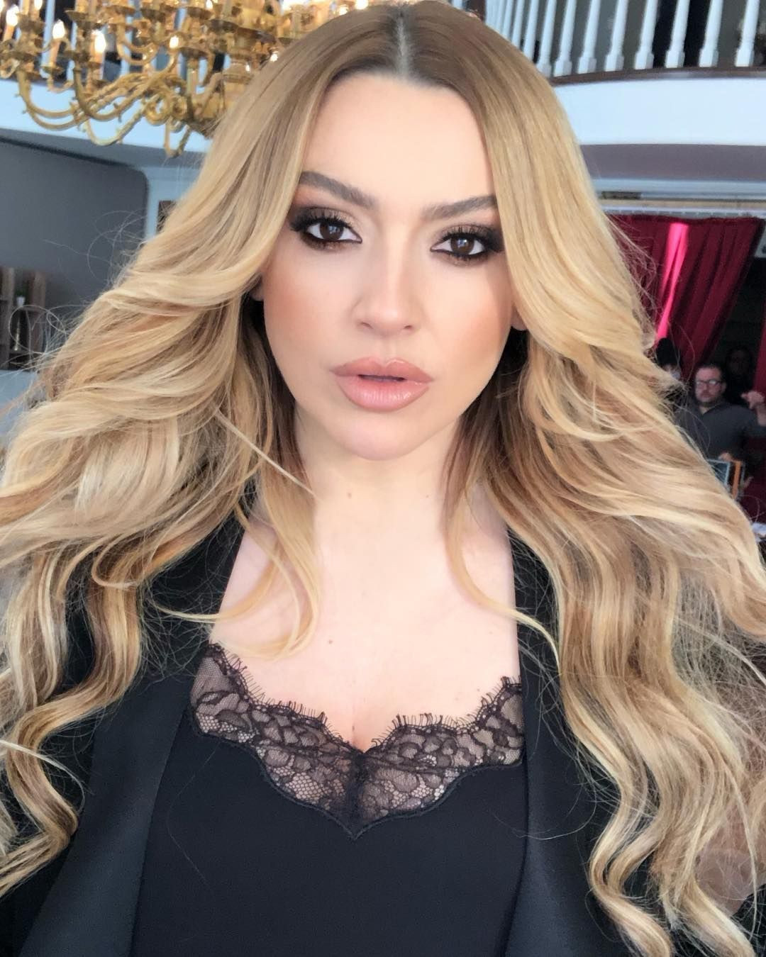 Hadise'ye piyango vurdu! Yeni reklam filminden servet kazanacak! - Sayfa 8