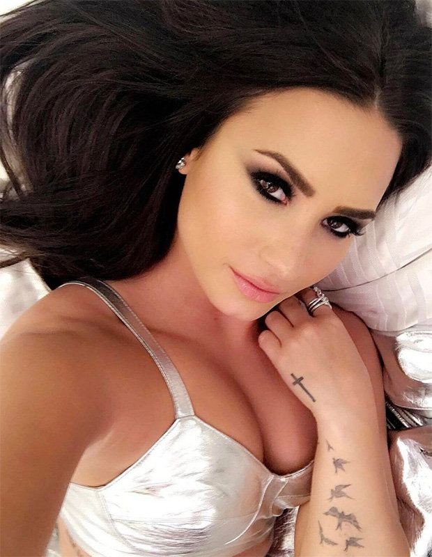 Aşırı doz uyuşturucudan hastanelik olan Demi Lovato'dan şoke eden itiraf! - Sayfa 11