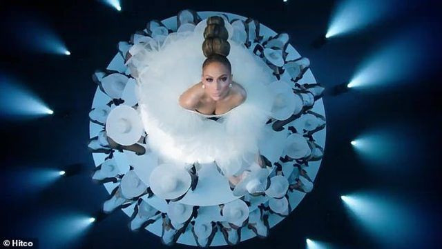 Jennifer Lopez yeni klibi Medicine için çok cesur! - Sayfa 1