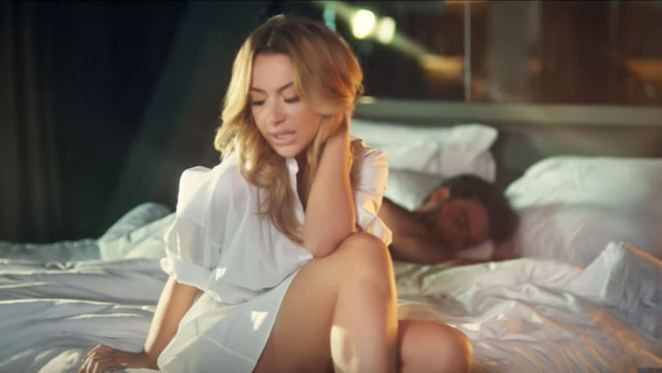 Hadise'nin kalbini çelen Sırp! - Sayfa 1