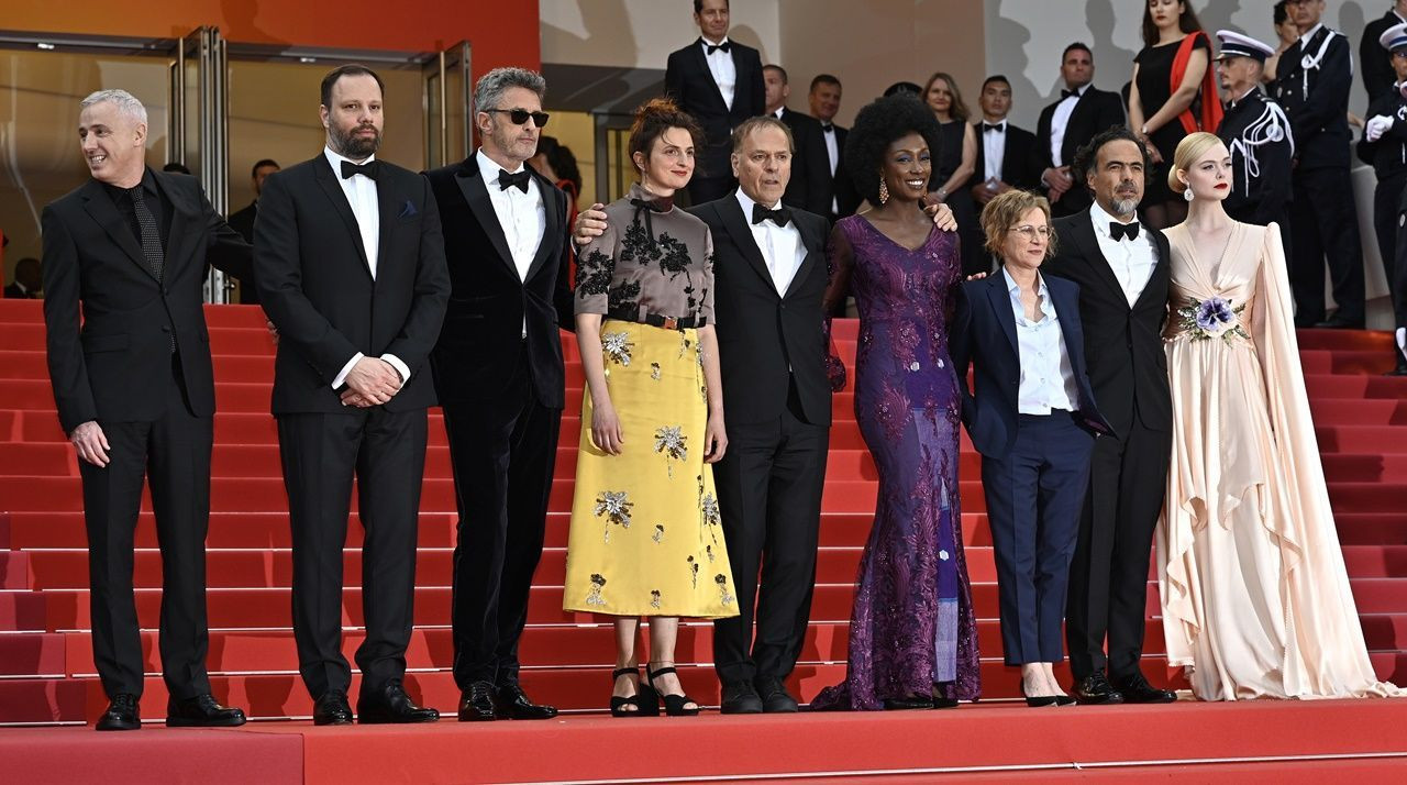 72. Cannes Film Festivali'nde şıklık yarışı! En rüküş o oldu... - Sayfa 28