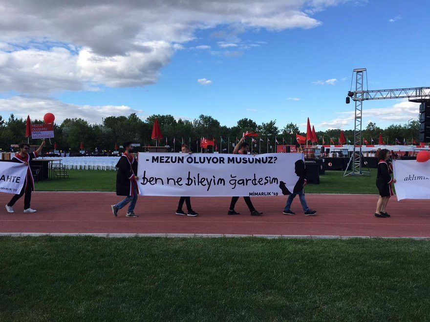 ODTÜ yasak dinlemedi İmamoğlu pankartı açtı! - Sayfa 3