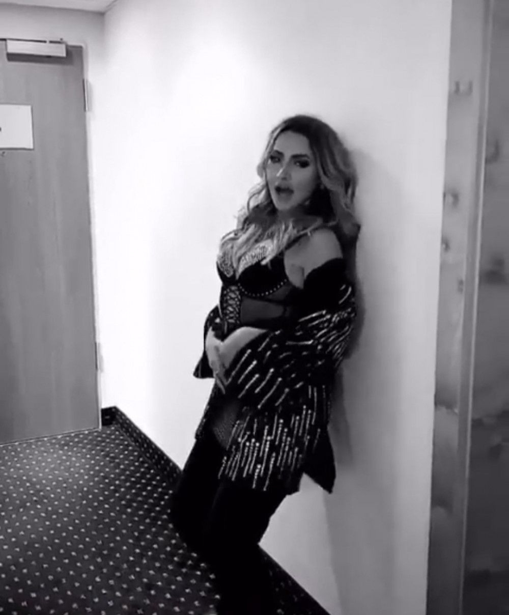 Hadise'nin cesur kıyafeti nefes kesti! - Sayfa 3