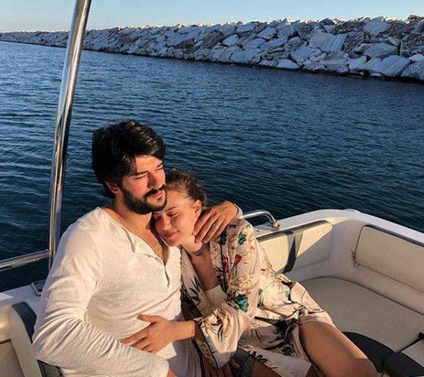 Burak Özçivit'ten Fahriye Evcen'in olay olan kilolarıyla ilgili açıklama - Sayfa 5