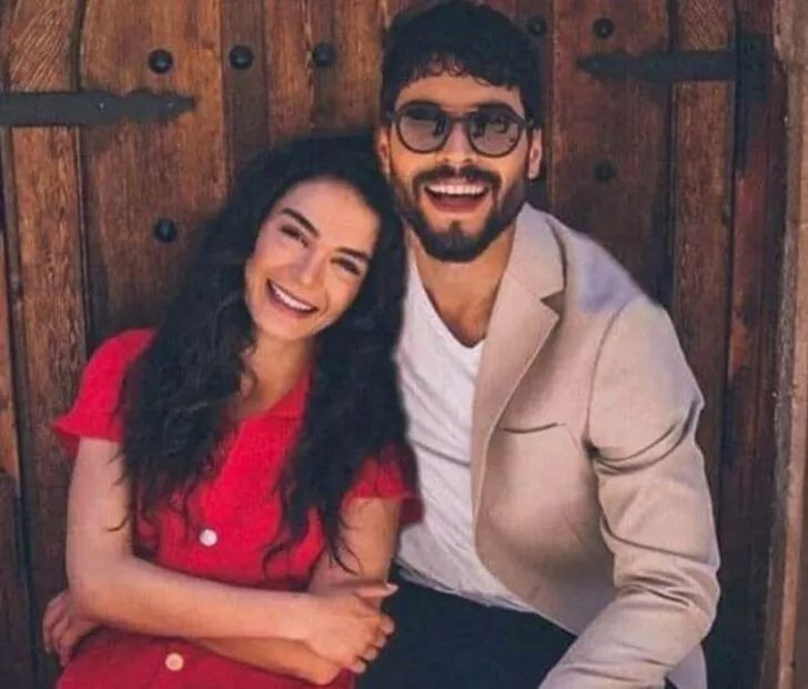 Hercai'nin yıldızları Ebru Şahin ve Akın Akınözü sosyal medyayı salladı! - Sayfa 2