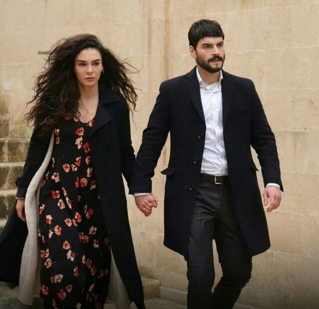 Hercai'nin yıldızları Ebru Şahin ve Akın Akınözü sosyal medyayı salladı! - Sayfa 7