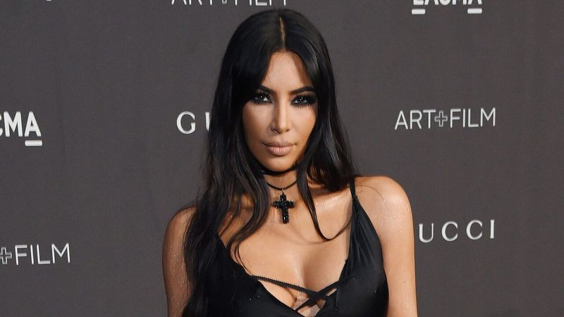 Kim Kardashian transparan bluzuyla yürek hoplattı - Sayfa 10