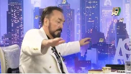 Adnan Oktar seksi kızlarla dans ettiği görüntüleri nasıl savundu? - Sayfa 5