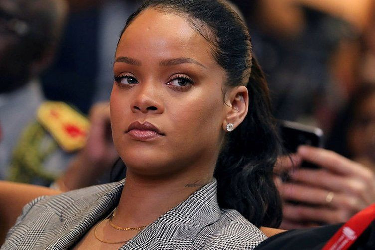 Rihanna müjdeyi verdi! Hayatı kitap oluyor - Sayfa 4