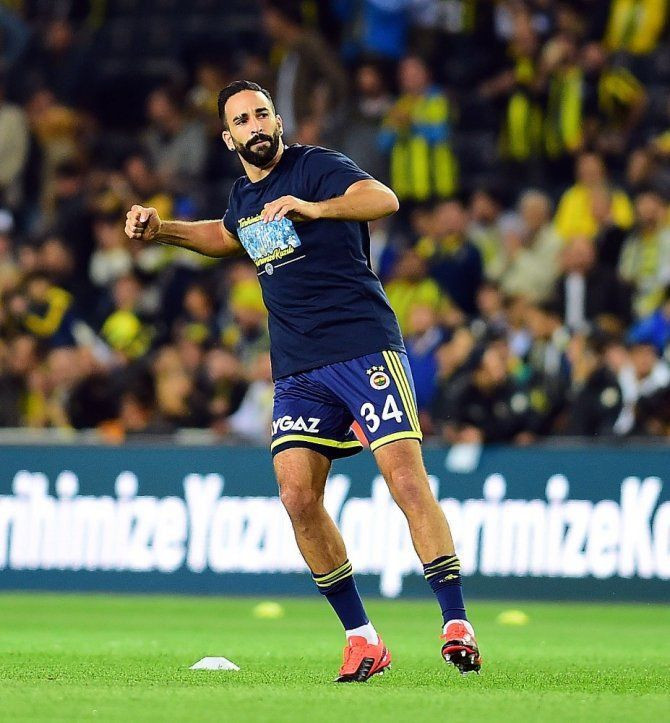 Adil Rami çapkınlık yaptı! Fenerbahçe yönetimini kızdırdı - Sayfa 9