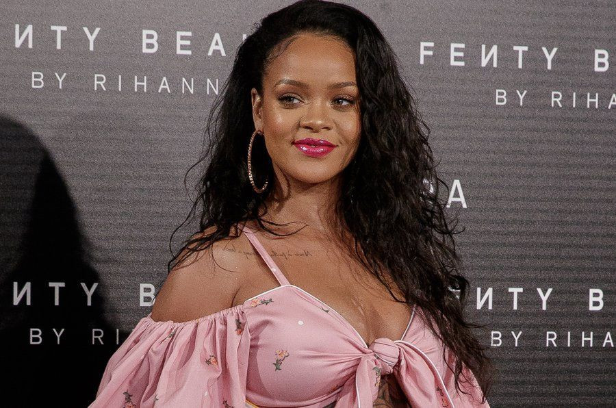 Rihanna Donald Trump'ı bombaladı! 'Şu an ABD'deki en akıl hastası kişi' - Sayfa 16