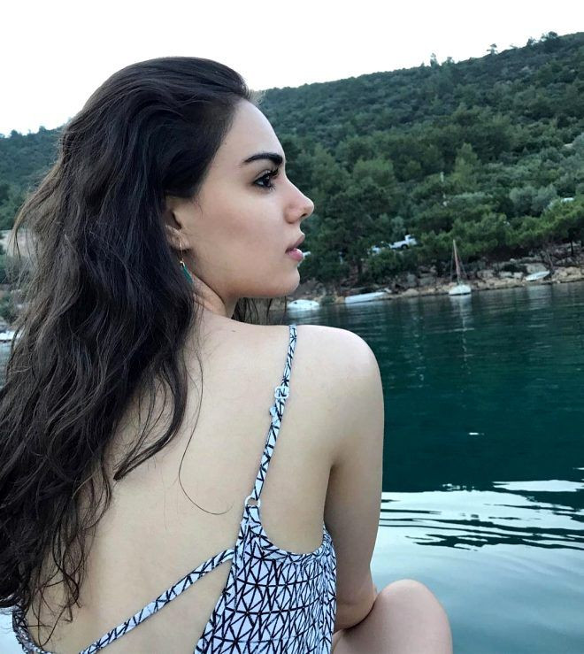 Kimse Bilmez'in Sevda'sı, cesur pozlarıyla Instagram'ı sallıyor! - Sayfa 18