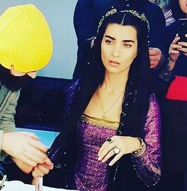 Tuba Büyüküstün’ün Ottoman Rising setinden yeni görüntüleri ortaya çıktı - Sayfa 2