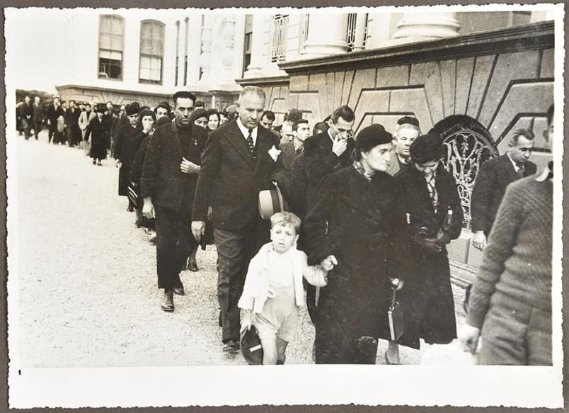 Atatürk'ün cenazesinin bilinmeyen fotoğrafları - Sayfa 12