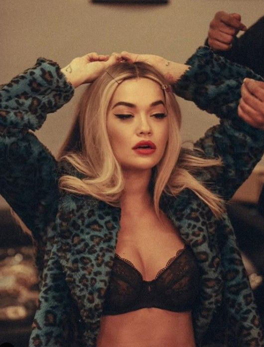 Rita Ora'nın sütyensiz paylaşımı beğeni yağmuruna tutuldu - Sayfa 10