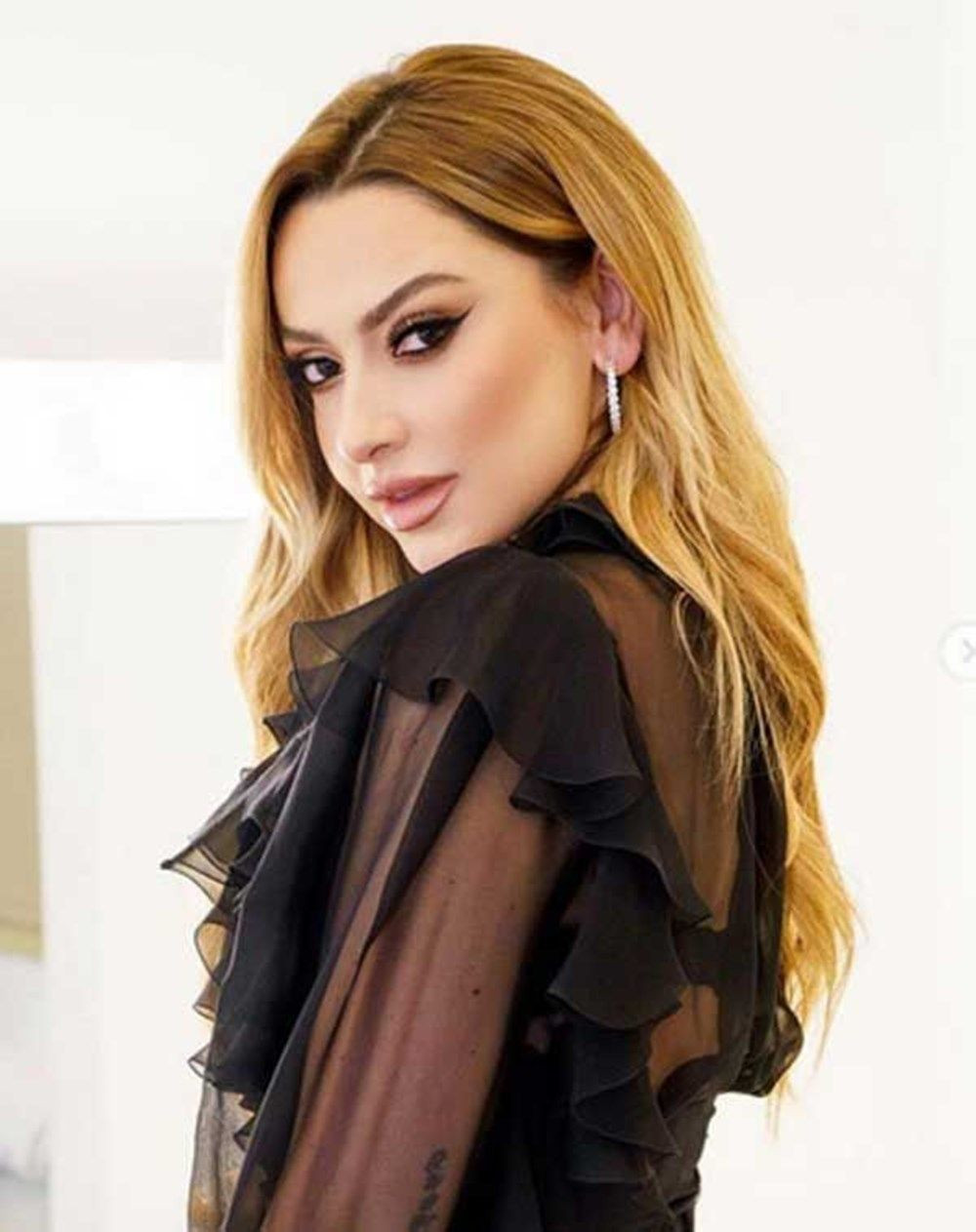 Hadise aşk sorularına ne yanıt verdi? - Sayfa 11