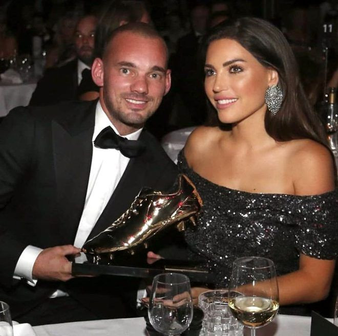 Sneijder'dan, Yolanthe'ye ihanet golü! Bu kez dudak dudağa yakalandı - Sayfa 2