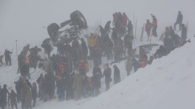 Van'daki çığ faciası ünlüleri yasa boğdu - Sayfa 11