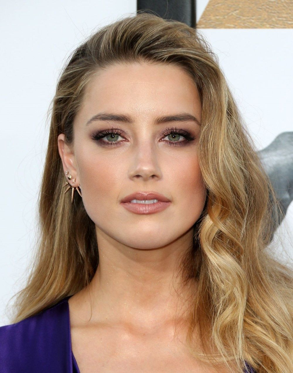 Amber Heard’ün filmden kovulması için 150 bin imza! - Sayfa 11