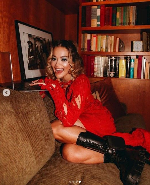 Rita Ora Instagram'ı salladı! İç çamaşırsız pozları.. - Sayfa 6