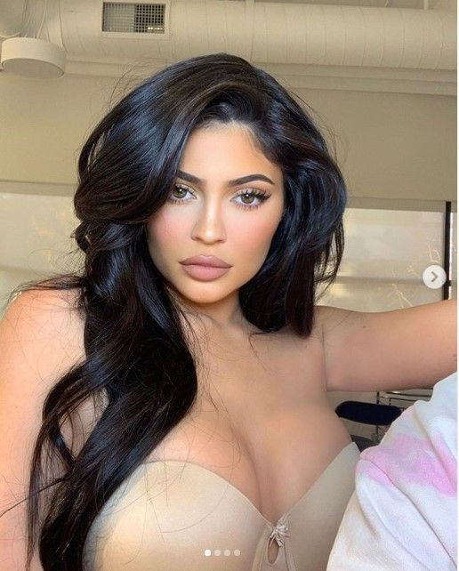 Kylie Jenner'dan 'Playboy çıkışlı' pozlar - Sayfa 8