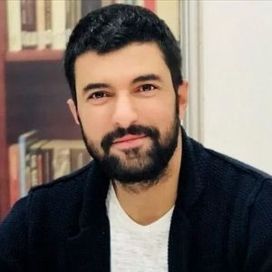 Dizi arkadaşlığı aşka dönüştü! Engin Akyürek aşkı Sefirin Kızı'nda buldu! - Sayfa 6