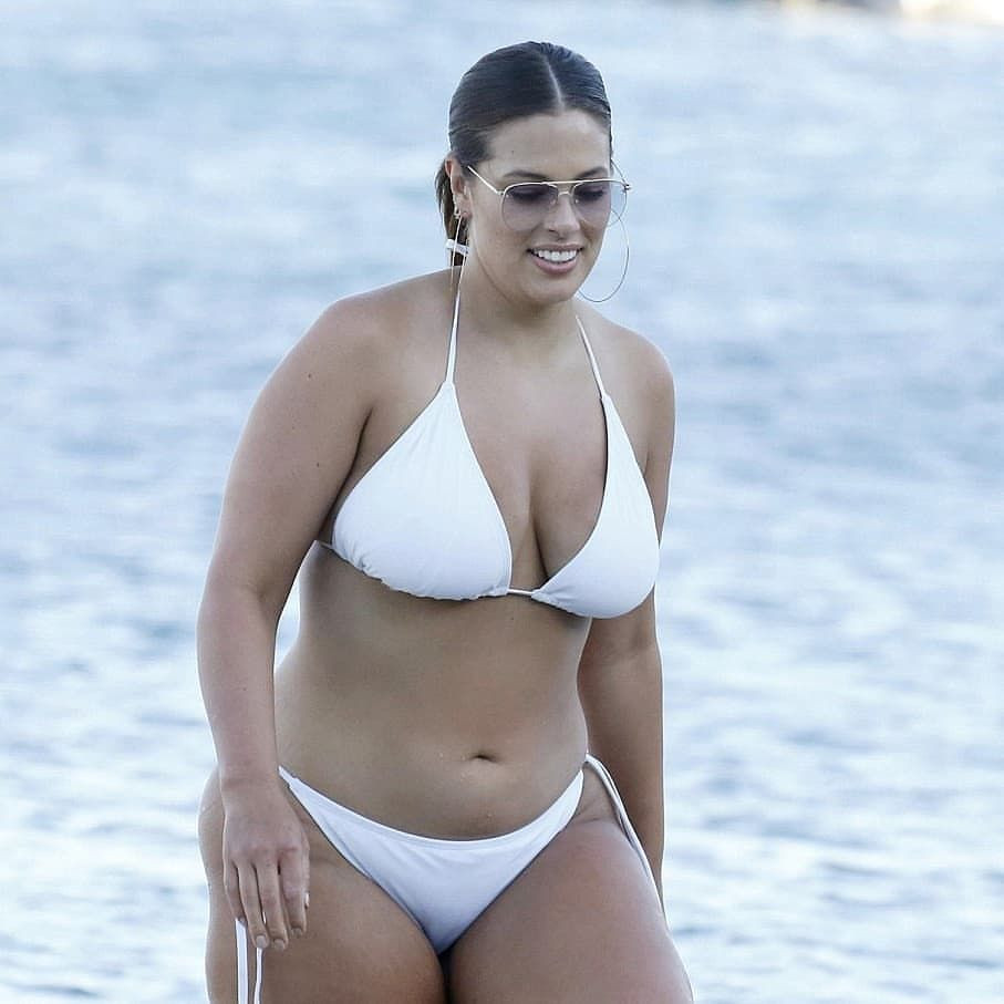 Ashley Graham oğlunu emzirirken paylaştı! - Sayfa 7