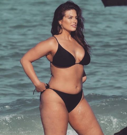 Ashley Graham oğlunu emzirirken paylaştı! - Sayfa 11