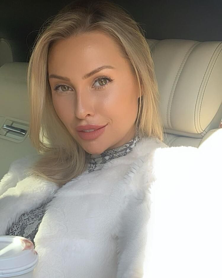 Chloe Loughnan Instagram'da para basıyor - Sayfa 2