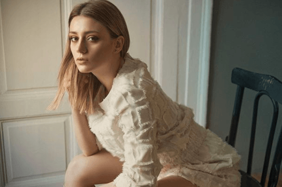 Gizem Karaca'nın küvet pozuna iltifat yağdı! - Sayfa 9