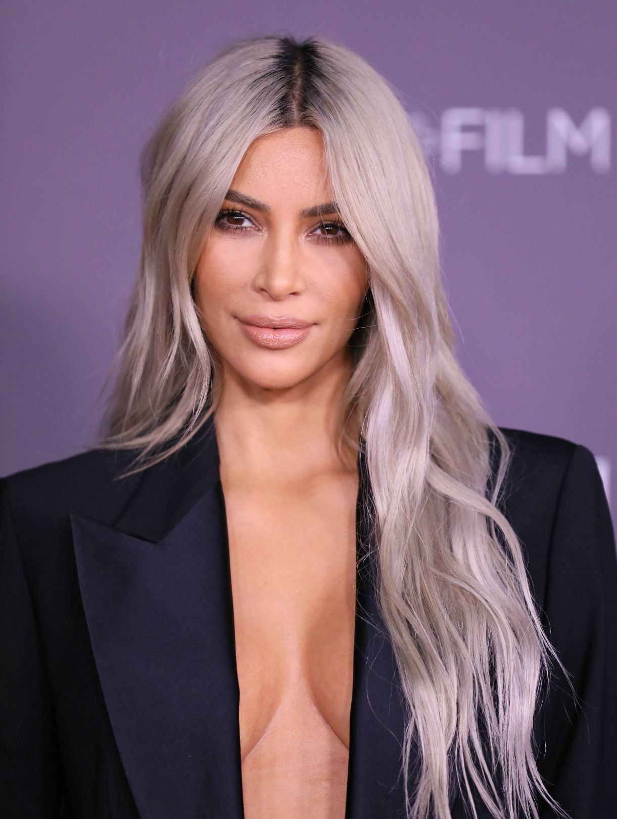 Kim Kardashian'dan çölde çıplak serisi - Sayfa 8